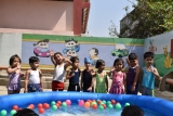 The little ones of KIDZ CASTLE SCHOOL, welcomed the showers of rain with their POOL DAY CELEBRATION. Bubbling with excitement and enthusiasm, in their colorful swim suits the children thoroughly enjoy